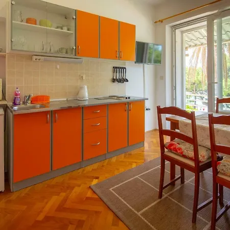 Apartment Vila Niko Makarska