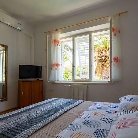 Vila Niko Makarska