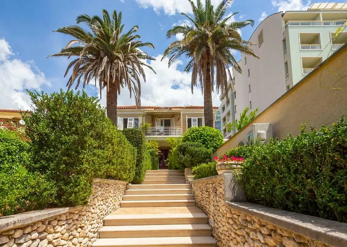 Vila Niko * Makarska